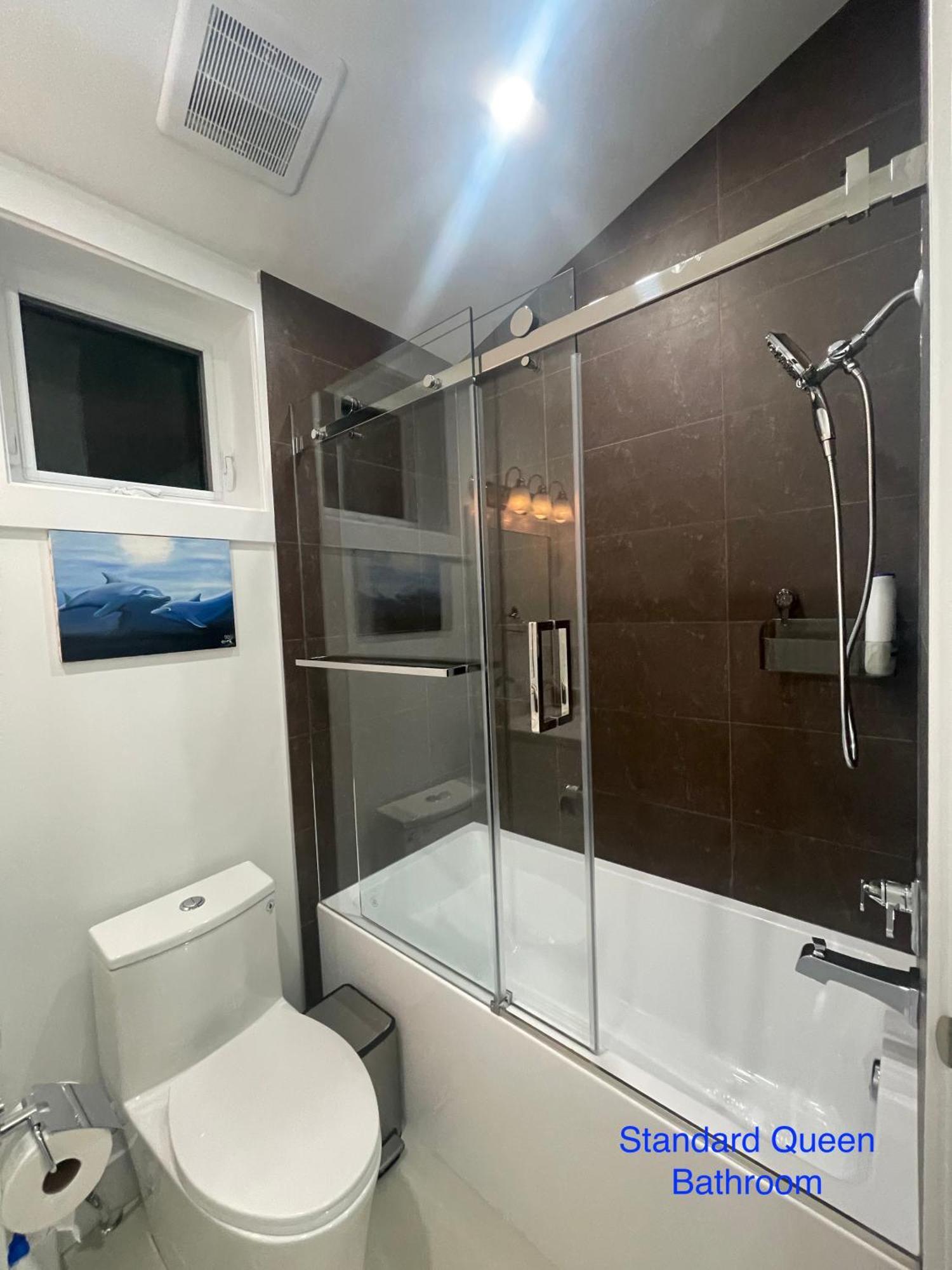 South Vancouver Guesthouse ภายนอก รูปภาพ