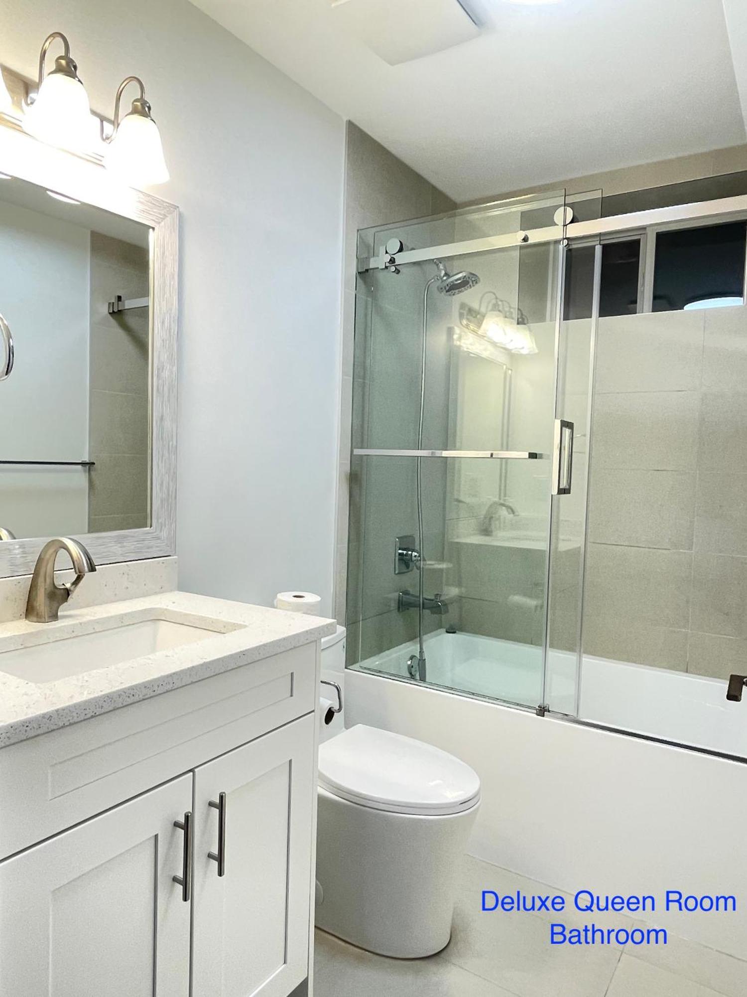 South Vancouver Guesthouse ภายนอก รูปภาพ
