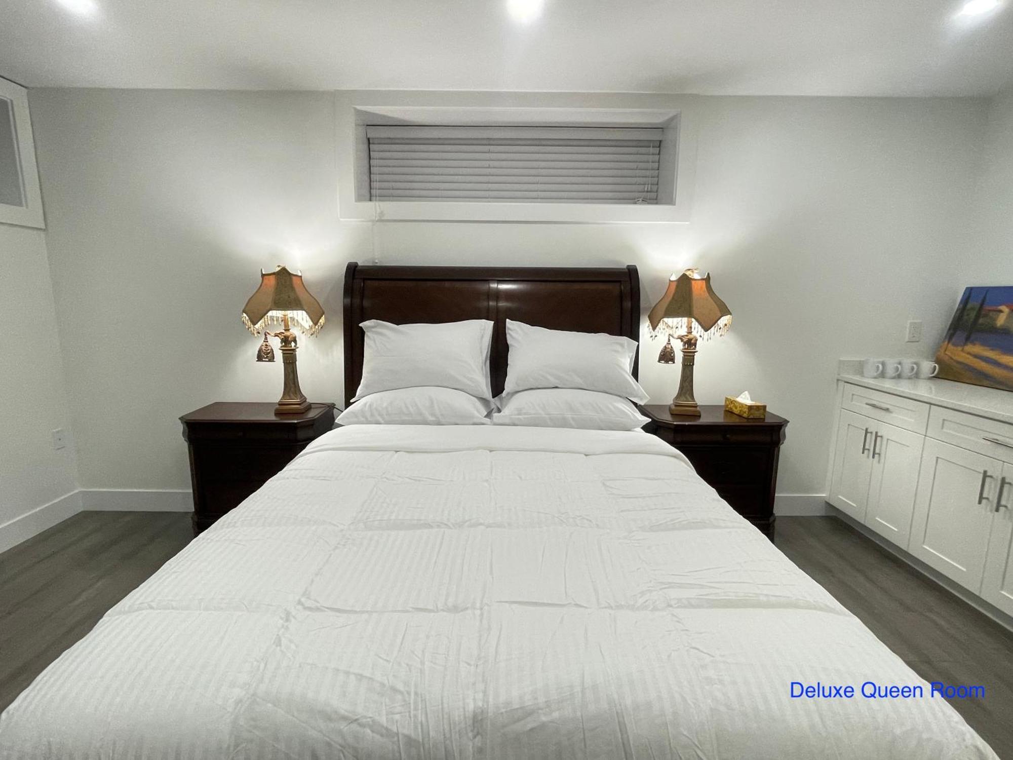 South Vancouver Guesthouse ภายนอก รูปภาพ